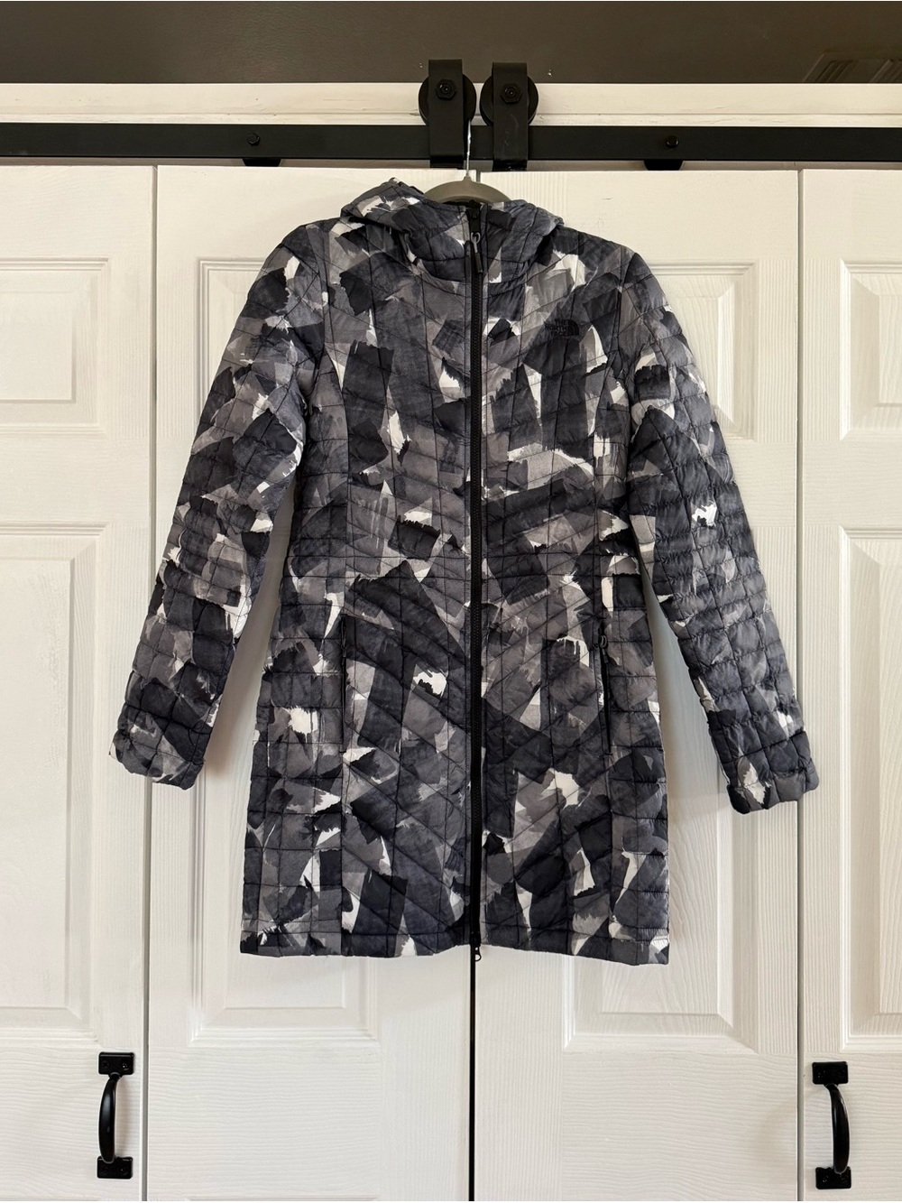 The North Face ThermoBall Eco Parka Hooded Coat Gray Multi Print Size Small - Picture 4 of 8
